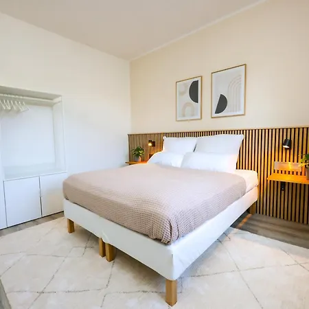75qm Luxusapartment In Perfekter Lage דירה *