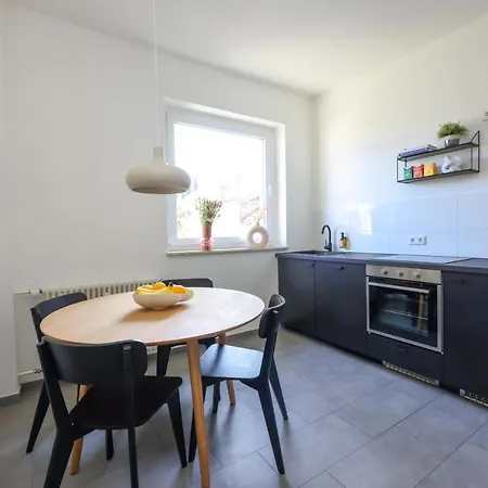 75qm Luxusapartment In Perfekter Lage בוכום